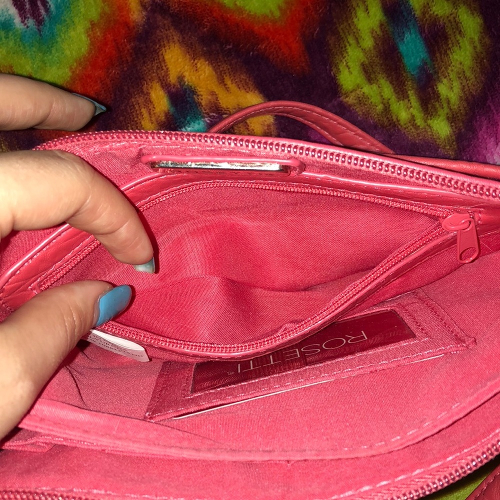 Pink purse ๐ - Picture 5 of 8